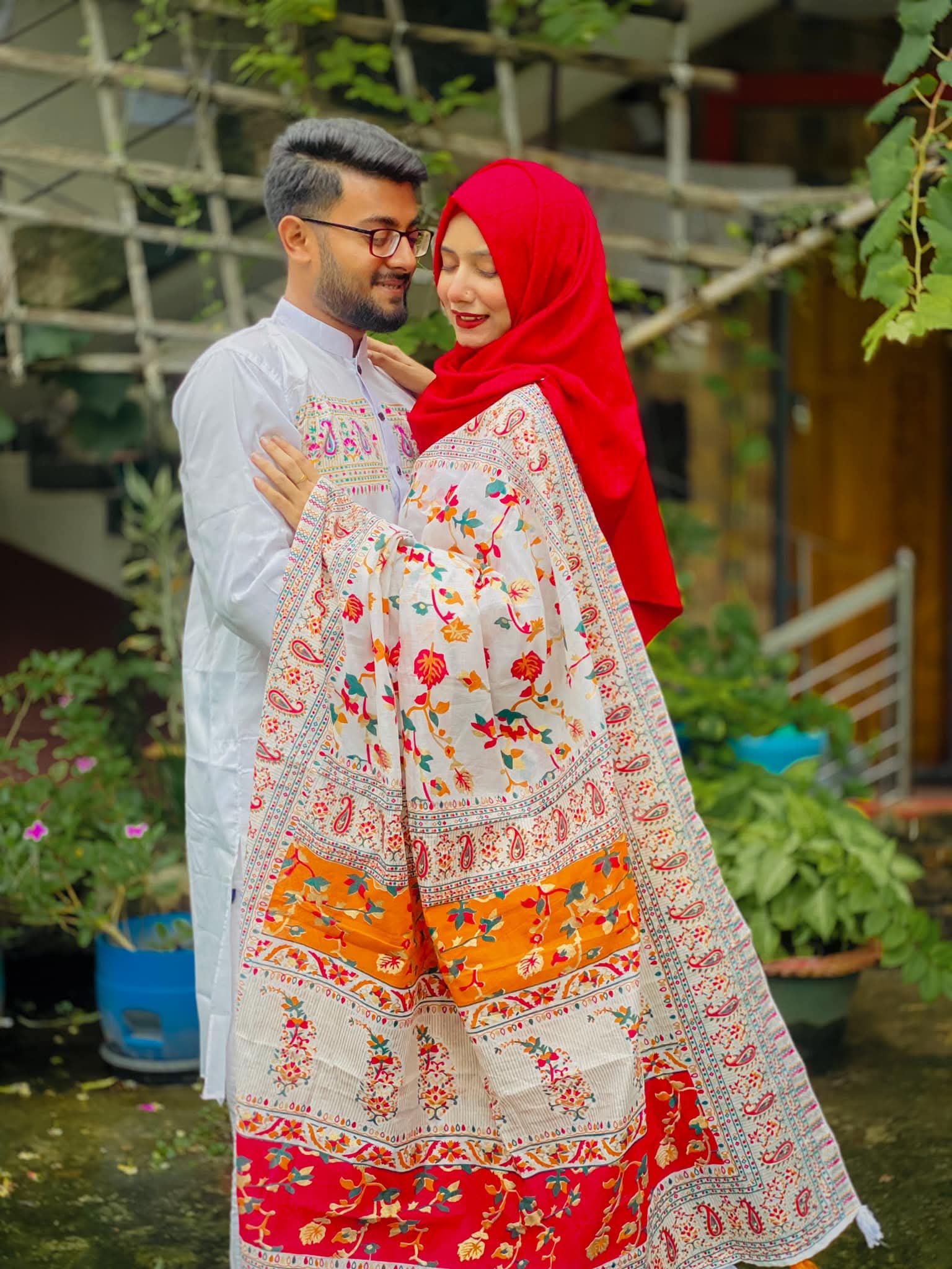 ভাইরাল কাপল সেট
